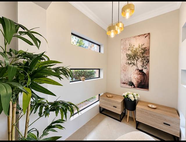 4 BEDROOM FREESTANDING FOR SALE IN SUNAIR PARK